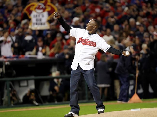Indians giving tickets to fan who gave plane seat to Lofton | iNFOnews.ca