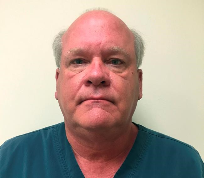 AP investigation: Doctors keep licenses despite sex abuse | iNFOnews.ca AP investigation: Doctors keep licenses despite sex abuse | iNFOnews.ca