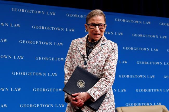 Ginsburg, 85, hospitalized after fracturing 3 ribs in fall | iNFOnews.ca CP64932262