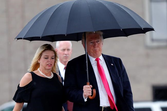 Clinton campaign tries to re-focus on Trump University | iNFOnews.ca