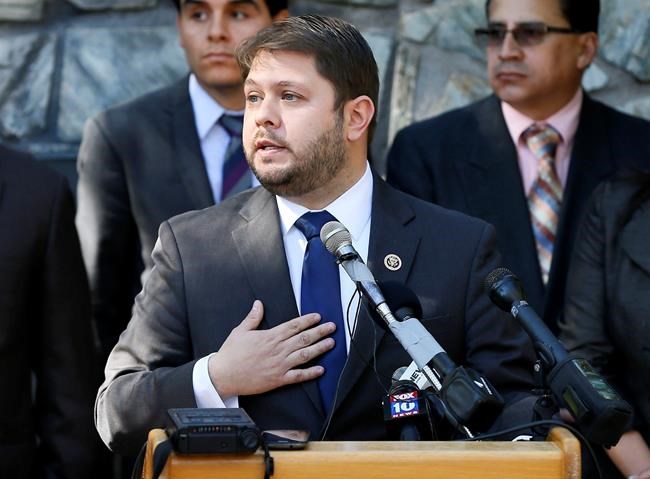 House nixes bid to bar illegal immigrants from military | iNFOnews.ca