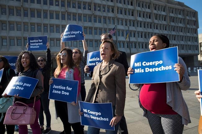 Federal court clears way for immigrant teen to get abortion | iNFOnews.ca