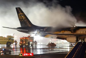 Tests raise worry that battery shipments on passenger planes could catch fire | iNFOnews.ca CP30948807