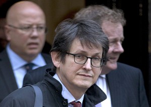 US given heads up about destruction of UK newspaper hard drives with Snowden documents | iNFOnews.ca CP29097500