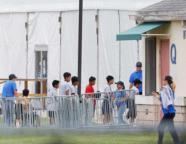Federal agency says it lost track of 1,488 migrant children | iNFOnews.ca Federal agency says it lost track of 1,488 migrant children | iNFOnews.ca