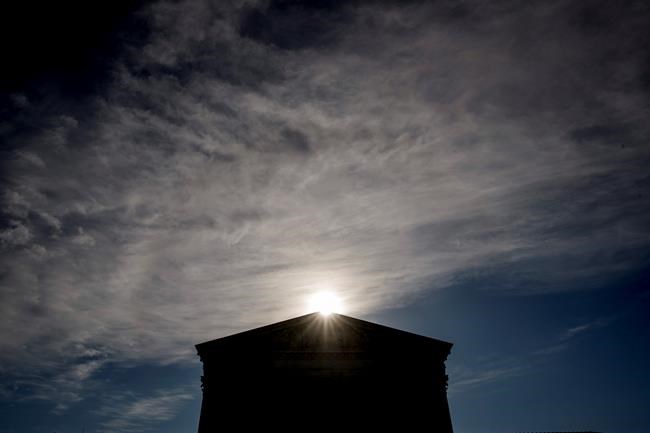 Justices wary of 'Obamacare' birth control coverage changes | iNFOnews.ca