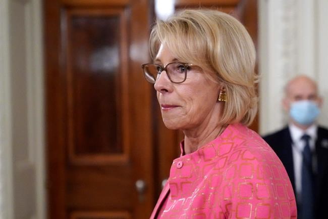 Trump, DeVos raise school choice in appeal to vexed parents | iNFOnews.ca