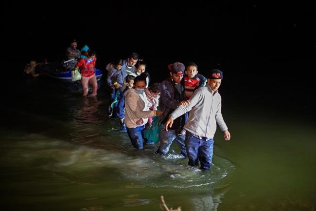 US begins reuniting some families separated at Mexico border | iNFOnews.ca US begins reuniting some families separated at Mexico border | iNFOnews.ca