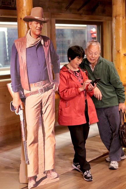 Cowboy image drawing more Chinese tourists to Cody | iNFOnews.ca Cowboy image drawing more Chinese tourists to Cody | iNFOnews.ca