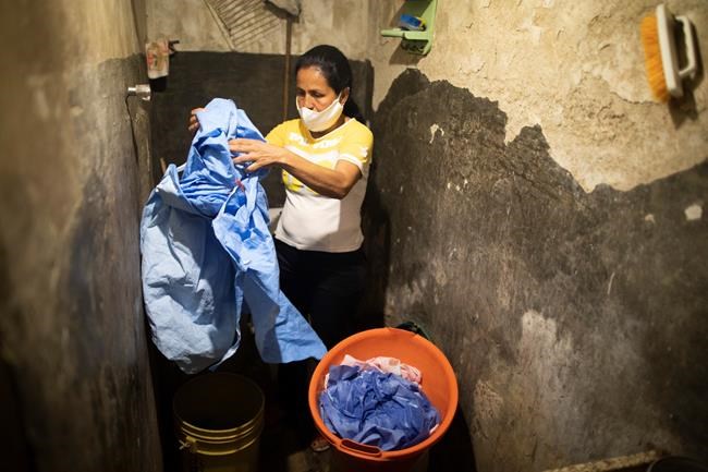 Venezuelans brave COVID wing to bathe, feed sick loved ones | iNFOnews.ca