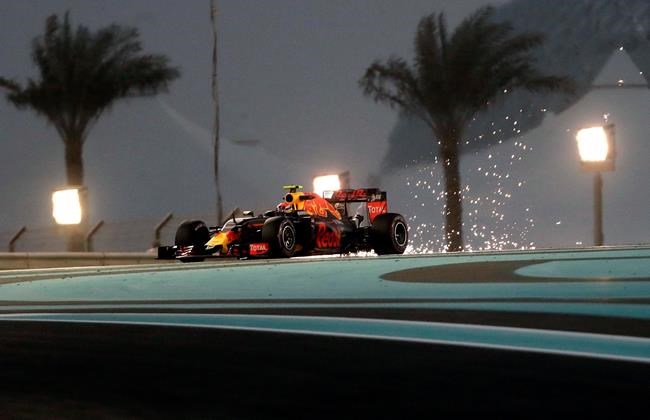 Hamilton faster than Rosberg in 1st 2 Abu Dhabi practices | iNFOnews.ca