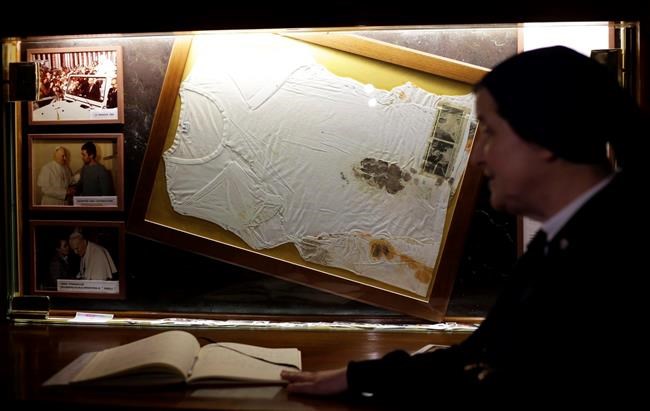 Vatican issues new rules for relics in saint-making process | iNFOnews.ca