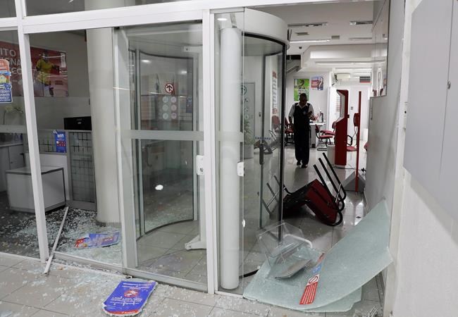 Brazil's President Rousseff ousted from office by Senate | iNFOnews.ca