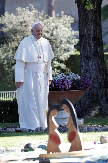 Pope's Amazon synod proposes married priests, female leaders | iNFOnews.ca