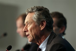 IMF cuts forecasts, says slowdowns in Europe, Japan, BRICS outweigh boost from cheap oil | iNFOnews.ca CP31545383
