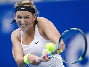 Top-seeded players Victoria Azarenka and Maria Sharapova advance to 2nd round at China Open | iNFOnews.ca CP20297679