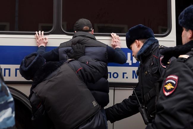 Hundreds of nationalist protesters arrested in Moscow | iNFOnews.ca