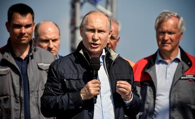 Putin opens bridge linking southern Russia with Crimea | iNFOnews.ca