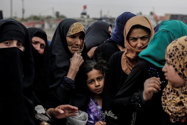 In Mosul, hunger grows amid slow advances against IS | iNFOnews.ca In Mosul, hunger grows amid slow advances against IS | iNFOnews.ca