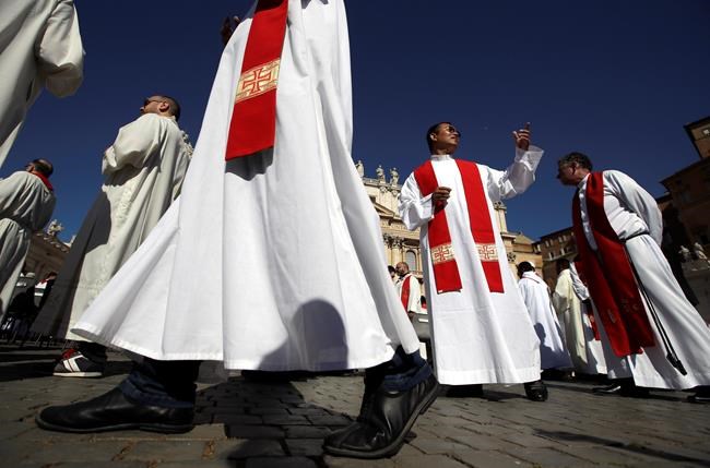 Pope: Church must be in contact with people's real problems | iNFOnews.ca Pope: Church must be in contact with people's real problems | iNFOnews.ca