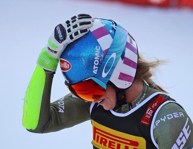 Shiffrin wins super-G, Vonn crashes at worlds | iNFOnews.ca