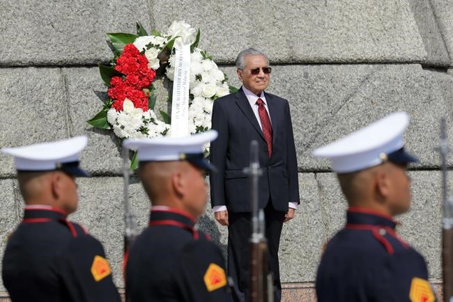 Mahathir meets Philippine Muslim rebel chief-turned-governor | iNFOnews.ca