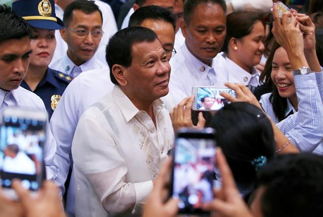 Duterte says siege may end soon but IS threat will persist | iNFOnews.ca