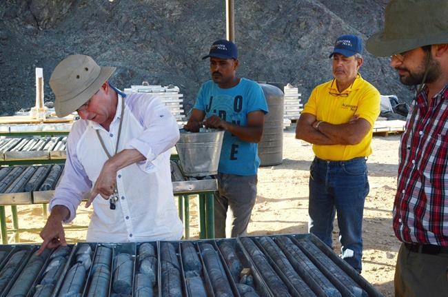 Egypt explorers hunt gold in the desert, following ancients | iNFOnews.ca Egypt explorers hunt gold in the desert, following ancients | iNFOnews.ca