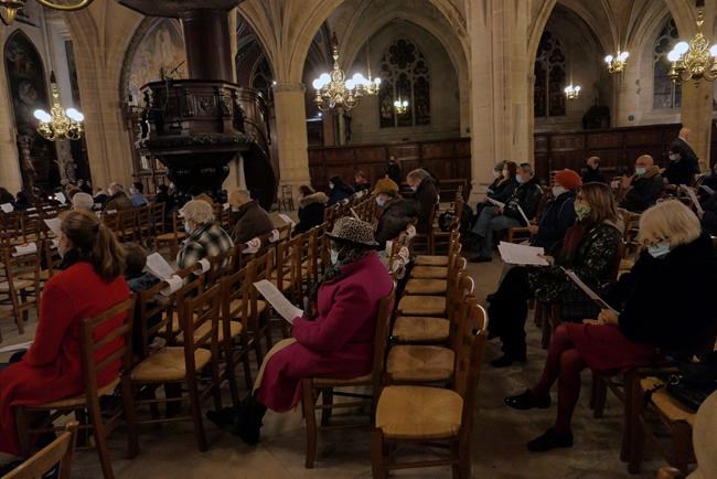 Christmas Eve concert held in Paris' fire-wrecked Notre Dame | iNFOnews.ca