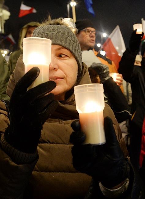 Poland's senators defy EU warnings, approve judicial laws | iNFOnews.ca Poland's senators defy EU warnings, approve judicial laws | iNFOnews.ca