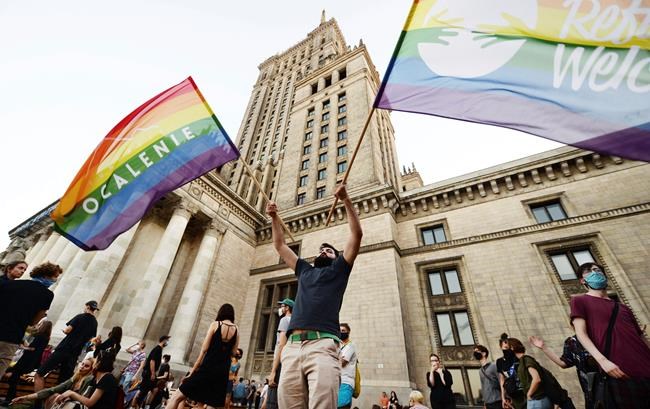 Protesters decry government's anti-LGBT attitudes in Poland | iNFOnews.ca