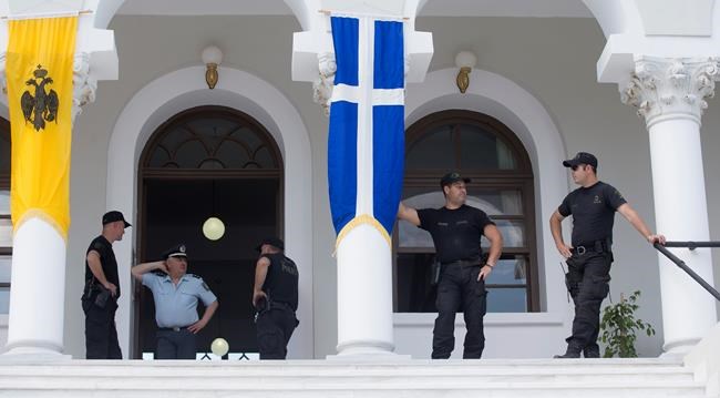 Putin eyes privatization deals during visit to Greece | iNFOnews.ca