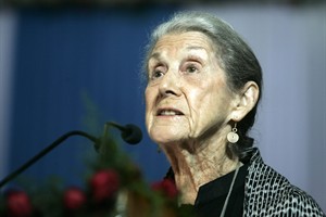 Nadine Gordimer: Nobel literature laureate and unwavering critic of apartheid, dies at 90 | iNFOnews.ca CP29131052