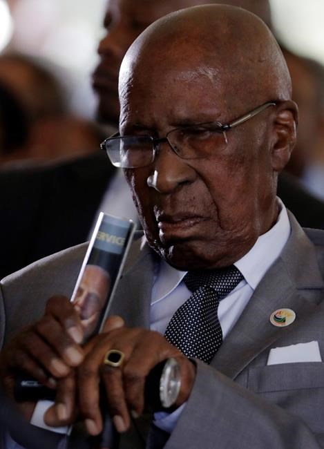 South African anti-apartheid icon Andrew Mlangeni dies at 95 | iNFOnews.ca South African anti-apartheid icon Andrew Mlangeni dies at 95 | iNFOnews.ca