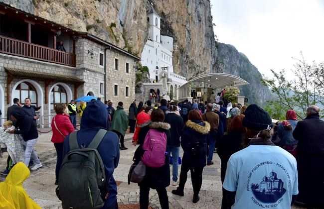 Montenegro police break up protests against priest detention | iNFOnews.ca Montenegro police break up protests against priest detention | iNFOnews.ca