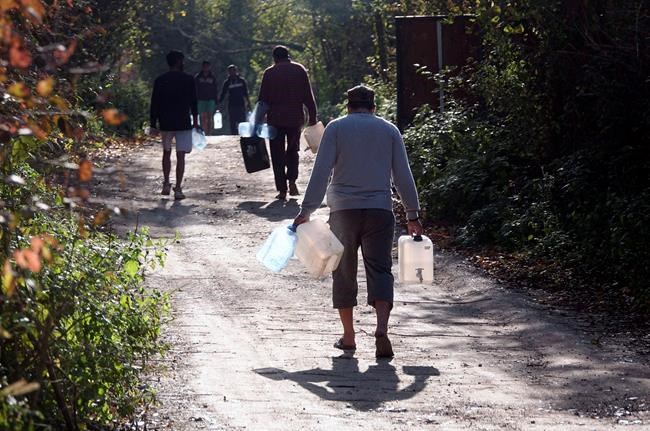 Water cut to migrant camp as Bosnian authorities feud | iNFOnews.ca Water cut to migrant camp as Bosnian authorities feud | iNFOnews.ca