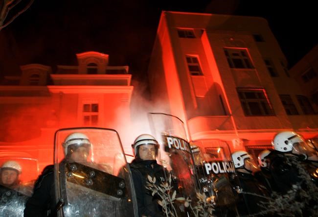 Serbian court suspends sentences in US embassy attack case | iNFOnews.ca