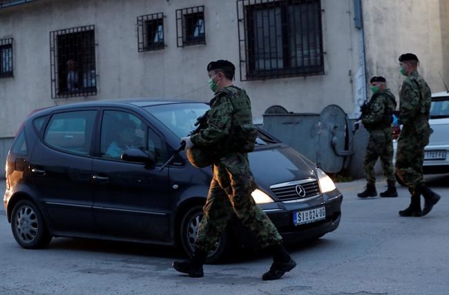 Serbia deploys army near border to protect against migrants | iNFOnews.ca
