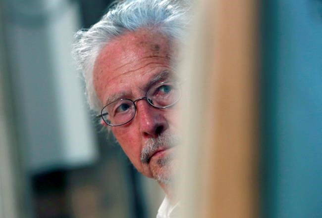 Serbia gives award to 2019 Nobel Literature winner Handke | iNFOnews.ca Serbia gives award to 2019 Nobel Literature winner Handke | iNFOnews.ca