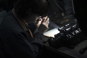 Godzilla stomps back in ultra HD splendor, but wires aren't erased to stay true to original | iNFOnews.ca CP29650596