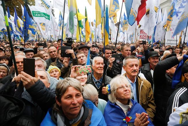Thousands of anti-government protesters rally in Ukraine | iNFOnews.ca Thousands of anti-government protesters rally in Ukraine | iNFOnews.ca