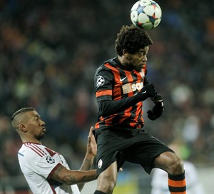 Cavani goal earns PSG 1-1 tie vs Chelsea in Champions League; Shakhtar holds Bayern to 0-0 tie | iNFOnews.ca CP31941100