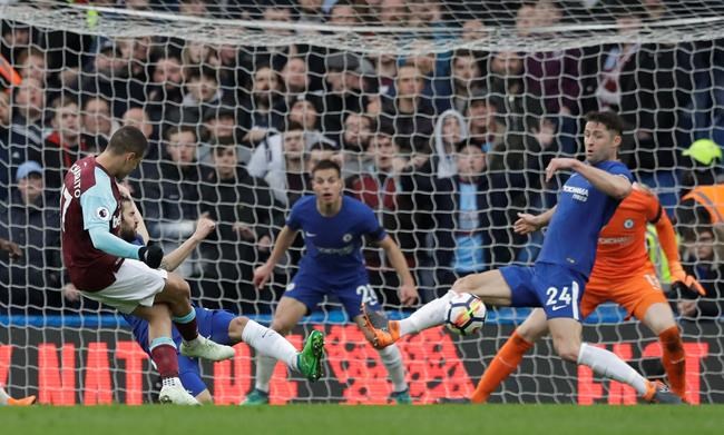 Arsenal grabs 3-2 win over Southampton, Chelsea held at home | iNFOnews.ca Arsenal grabs 3-2 win over Southampton, Chelsea held at home | iNFOnews.ca