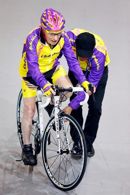 105-year-old Frenchman sets cycling record | iNFOnews.ca