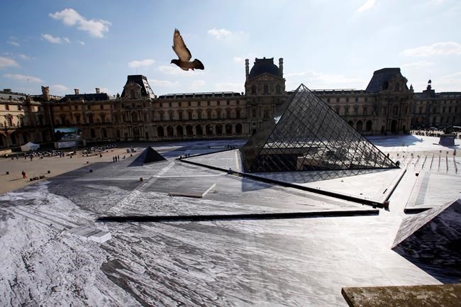 Amid gripes, Louvre pyramid celebrates 30 years with collage | iNFOnews.ca Amid gripes, Louvre pyramid celebrates 30 years with collage | iNFOnews.ca