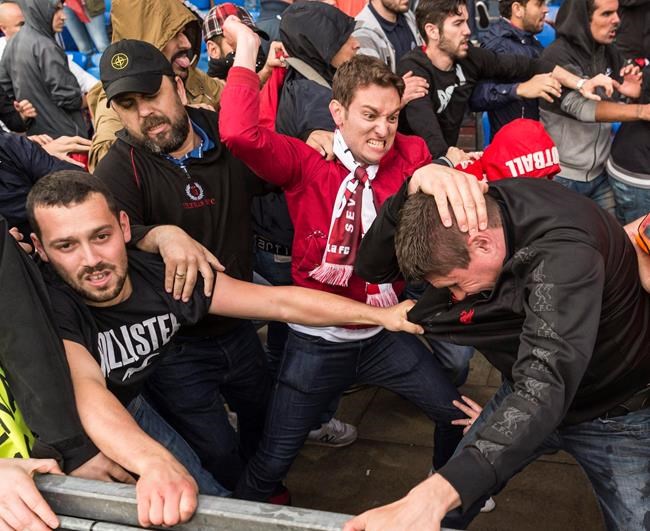 Fighting overshadows football again at Euro 2016 | iNFOnews.ca