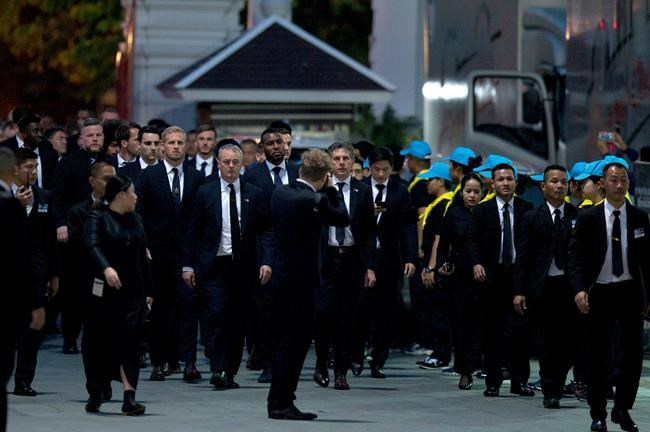 Leicester City players pay respects at owner's Thai funeral | iNFOnews.ca