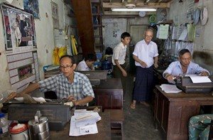 Typewriters, telegrams persist in fast-changing Myanmar | iNFOnews.ca CP28637829