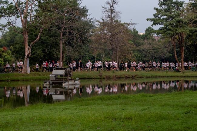 Thousands run against 'dictatorship' in Thai capital | iNFOnews.ca