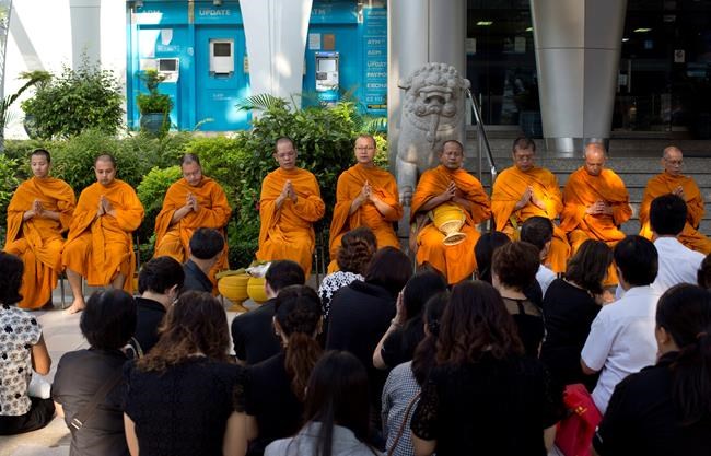 Thailand grieves in elaborate final goodbye to King Bhumibol | iNFOnews.ca
